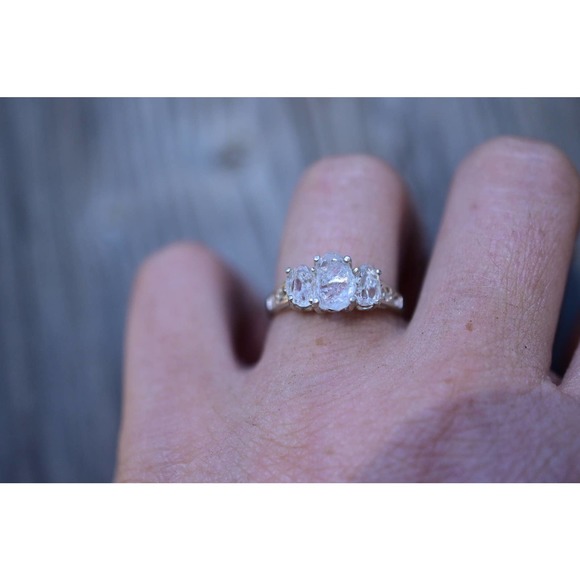 Raw Crystal Ring, Raw Stone Ring, Rings for Women, Stacking Ring, Raw Ge… - Picture 3 of 7